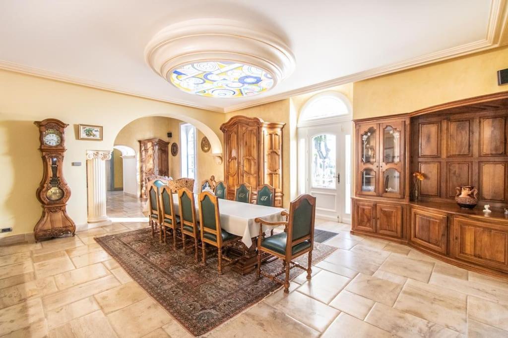 Domaine Mas Begon Villa Aigues-Vives  Buitenkant foto